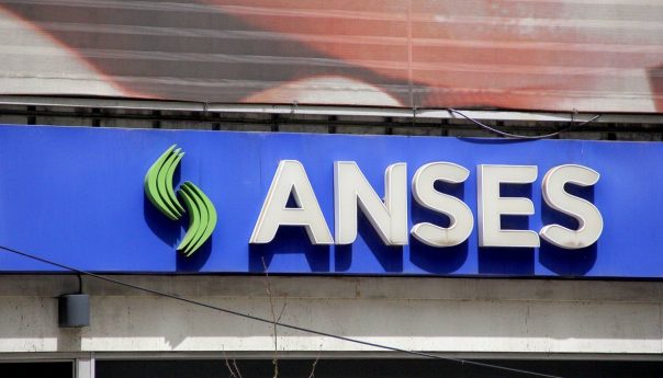 ANSES entrega $10.000 para monotributistas titulares de Asignaciones Familiares: cómo inscribirse