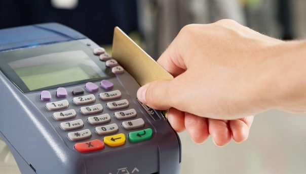 AFIP deja de retener el 35% de Ganancias por turismo y gastos con tarjeta a algunos contribuyentes