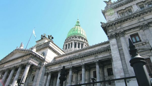 El Congreso se prepara para debatir en sesiones extraordinarias leyes clave