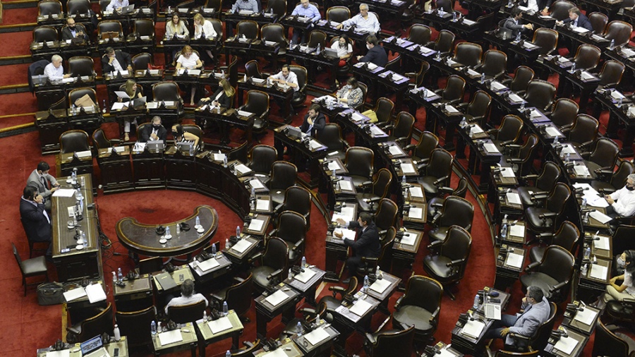 La iniciativa aumenta a 150 contra el 125 del actual lo que deben tributar los patrimonios superiores a 100 millones de pesos