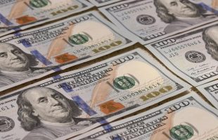 Los dólares financieros rebotan $7 y la brecha vuelve a superar el 100%