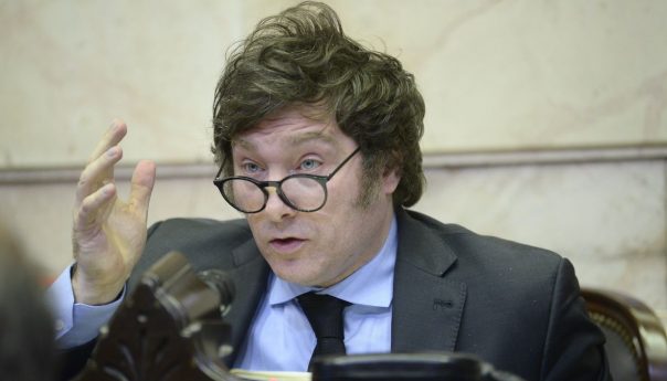 Cuándo y dónde será el sorteo del sueldo de Javier Milei