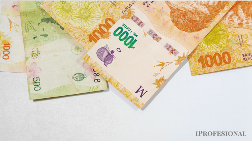 El monto máximo establecido por AFIP exento de justificarlo es de $90.000