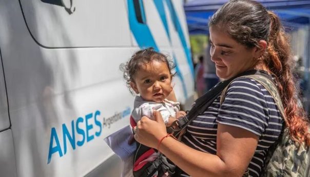 cuáles son los tres extras confirmados para febrero 2025