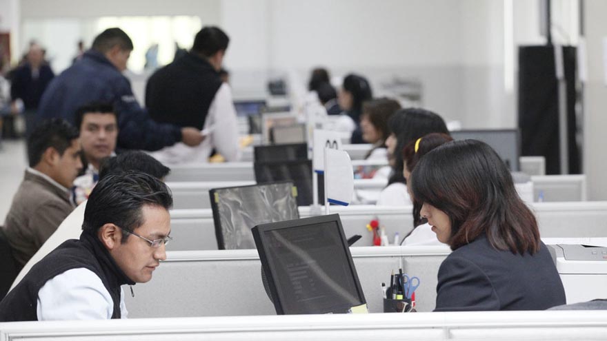Los únicos empleados públicos benefiados son los del Poder Ejecutivo nacional