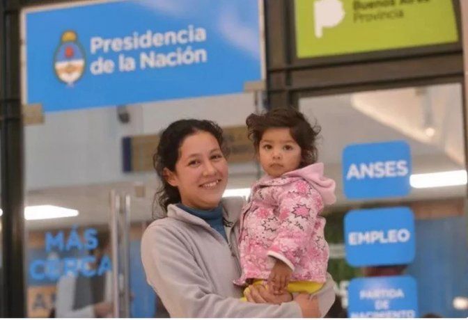 La Asignación Universal por Hijo (AUH) es un beneficio que brinda ANSES.