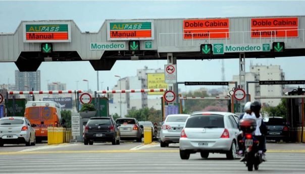 El Gobierno quiere aumentar 200% las tarifas de peajes