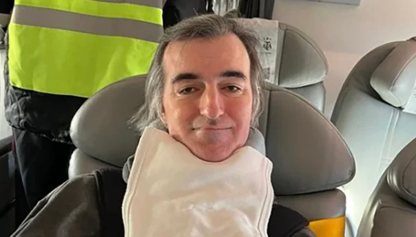 ¿Cómo recibieron a Esteban Bullrich al llegar al Pacto de Mayo?
