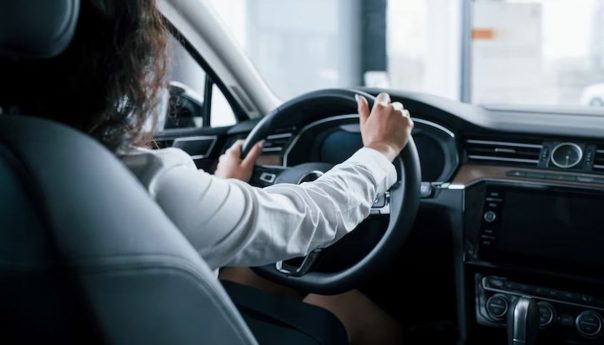 ¿hasta qué edad se puede renovar la licencia de conducir en la Argentina?