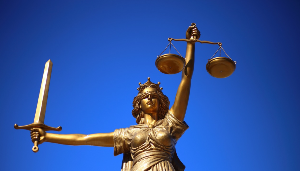 Nubarrones entre Javier Milei y el Poder Judicial por eventual decreto y el presupuesto para la justicia