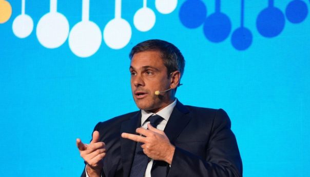 Guillermo Michel criticó la política impositiva tras eliminación de gravámenes a autos de lujo