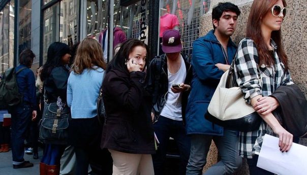 se destruyeron 25.600 puestos de trabajo registrado