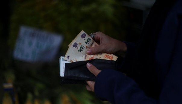 los salarios reales del sector privado anotaron su novena suba seguida en diciembre