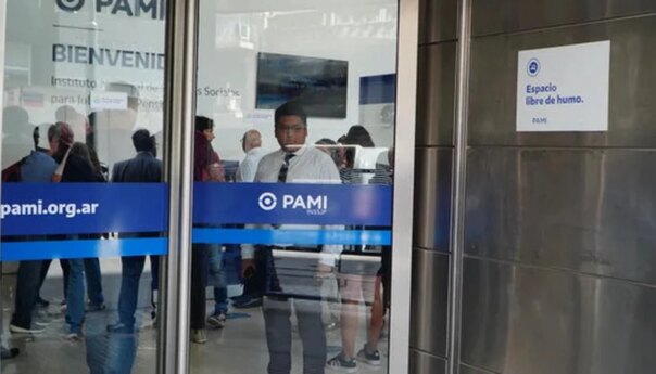 Cómo es el trámite para que un jubilado elija una prepaga en lugar del PAMI en agosto 2025