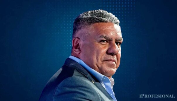 La Cámara Federal apartó a Rafecas de la causa por la mansión atribuida a "Chiqui" Tapia