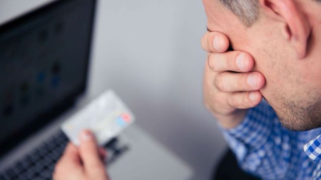 Cada vez más argentinos recaen en la morosidad por créditos con tarjetas o por fuera del sistema bancario.