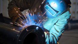 La actividad metalúrgica sufrió caídas significativas en enero.