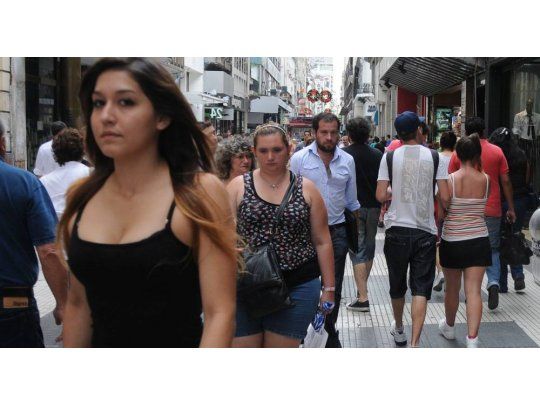 La industria y el comercio son los sectores que lideran las pérdidas en puestos de trabajo.