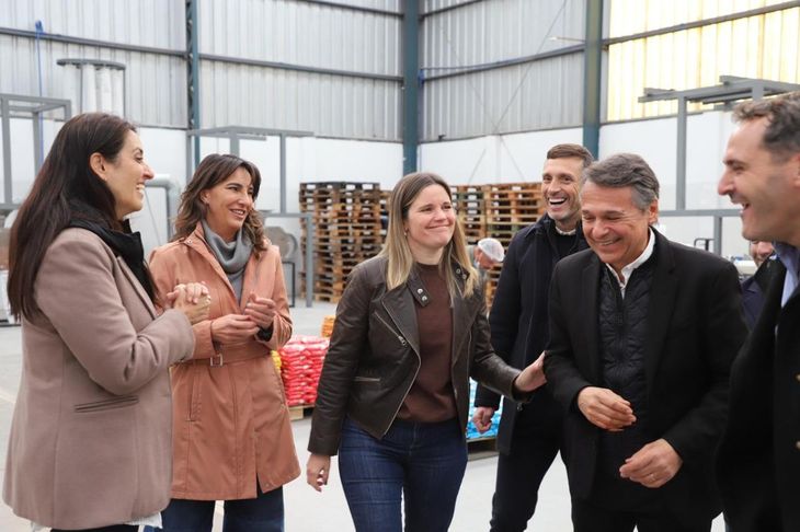 Natalia de la Sota estuvo en Santa Fe junto a distintos dirigentes del peronismo local.